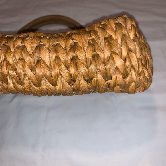 Straw Shoulder Tote - Picture 3 of 11